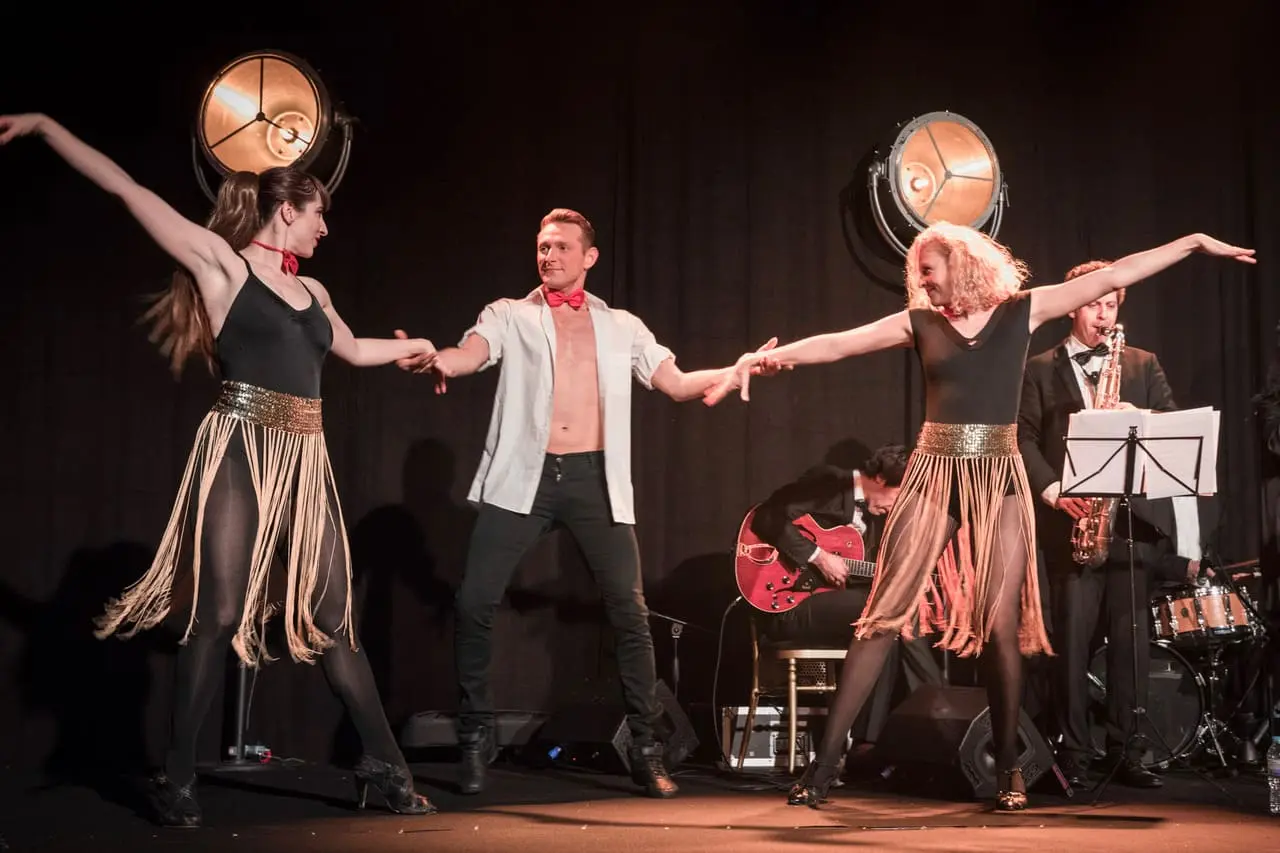 Soiree-a-theme-Gatsby-orchestre-Jazz-swing-Shades-of-blue
