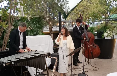 Orchestre-de-Jazz-Shades-of-Blue-anime-la-soirée-MAJE-à-Paris